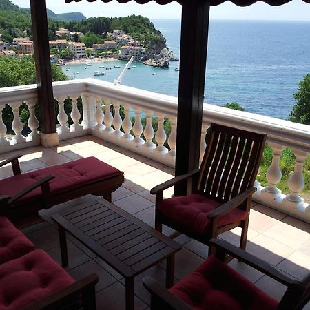 Villa Sara Guesthouse Sveti Stefan Εξωτερικό φωτογραφία