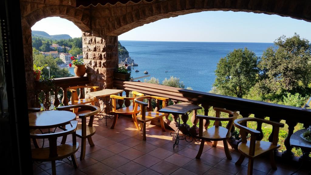 Villa Sara Guesthouse Sveti Stefan Εξωτερικό φωτογραφία