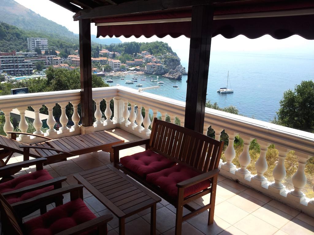 Villa Sara Guesthouse Sveti Stefan Εξωτερικό φωτογραφία