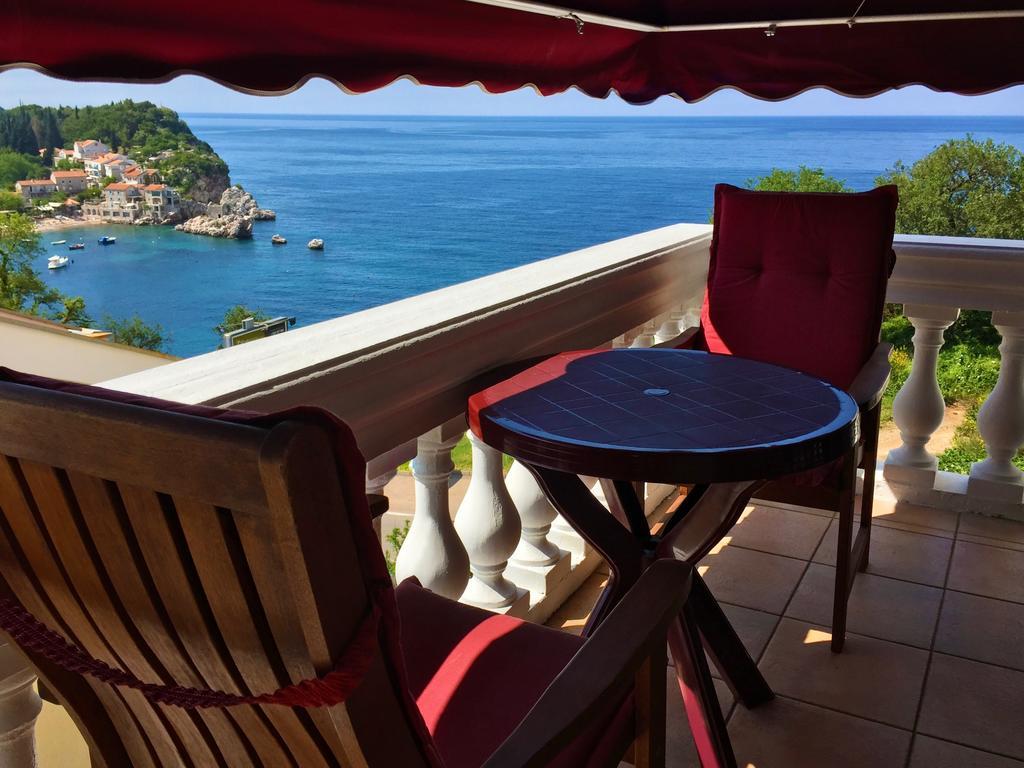 Villa Sara Guesthouse Sveti Stefan Εξωτερικό φωτογραφία