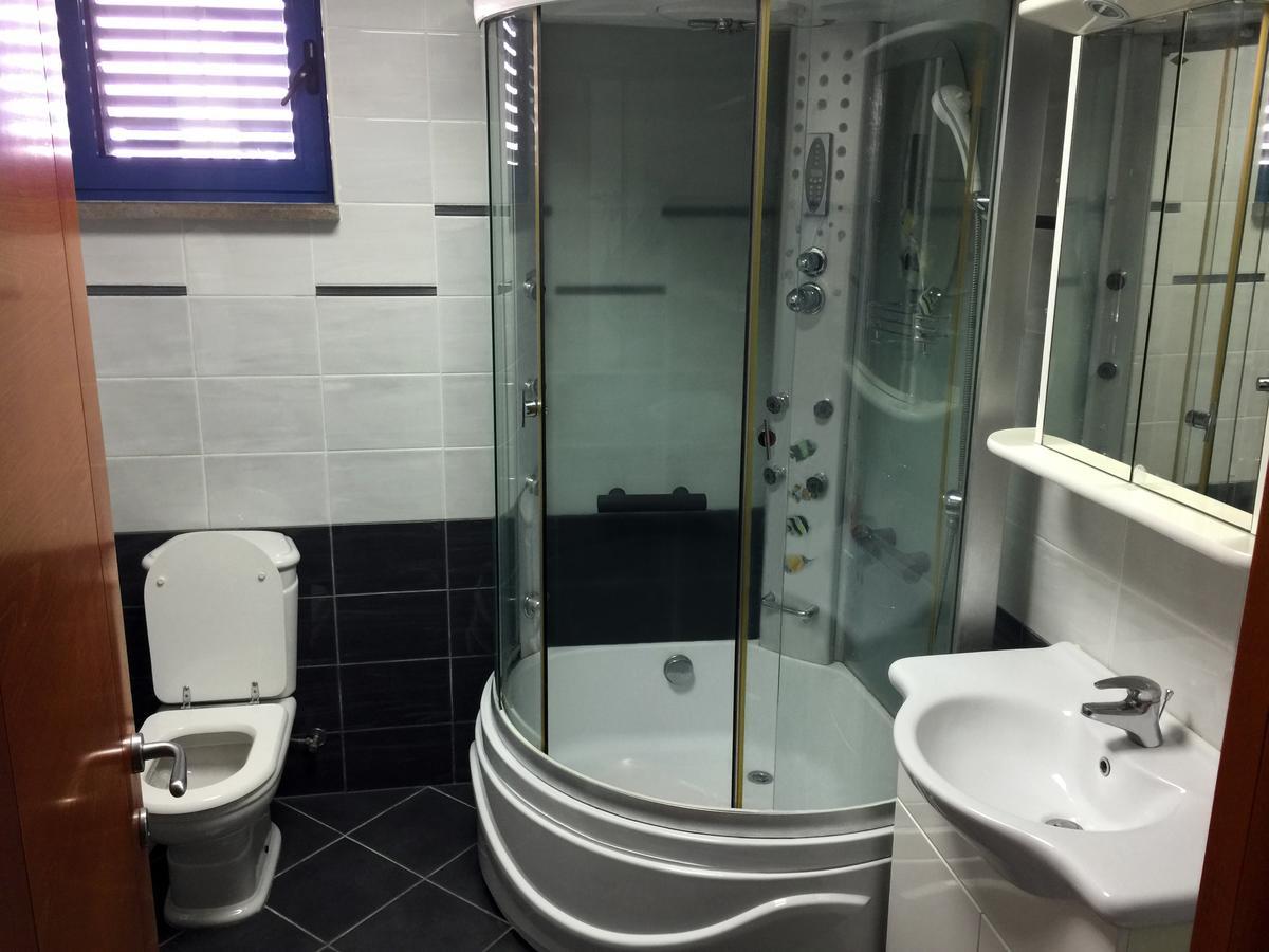 Villa Sara Guesthouse Sveti Stefan Δωμάτιο φωτογραφία